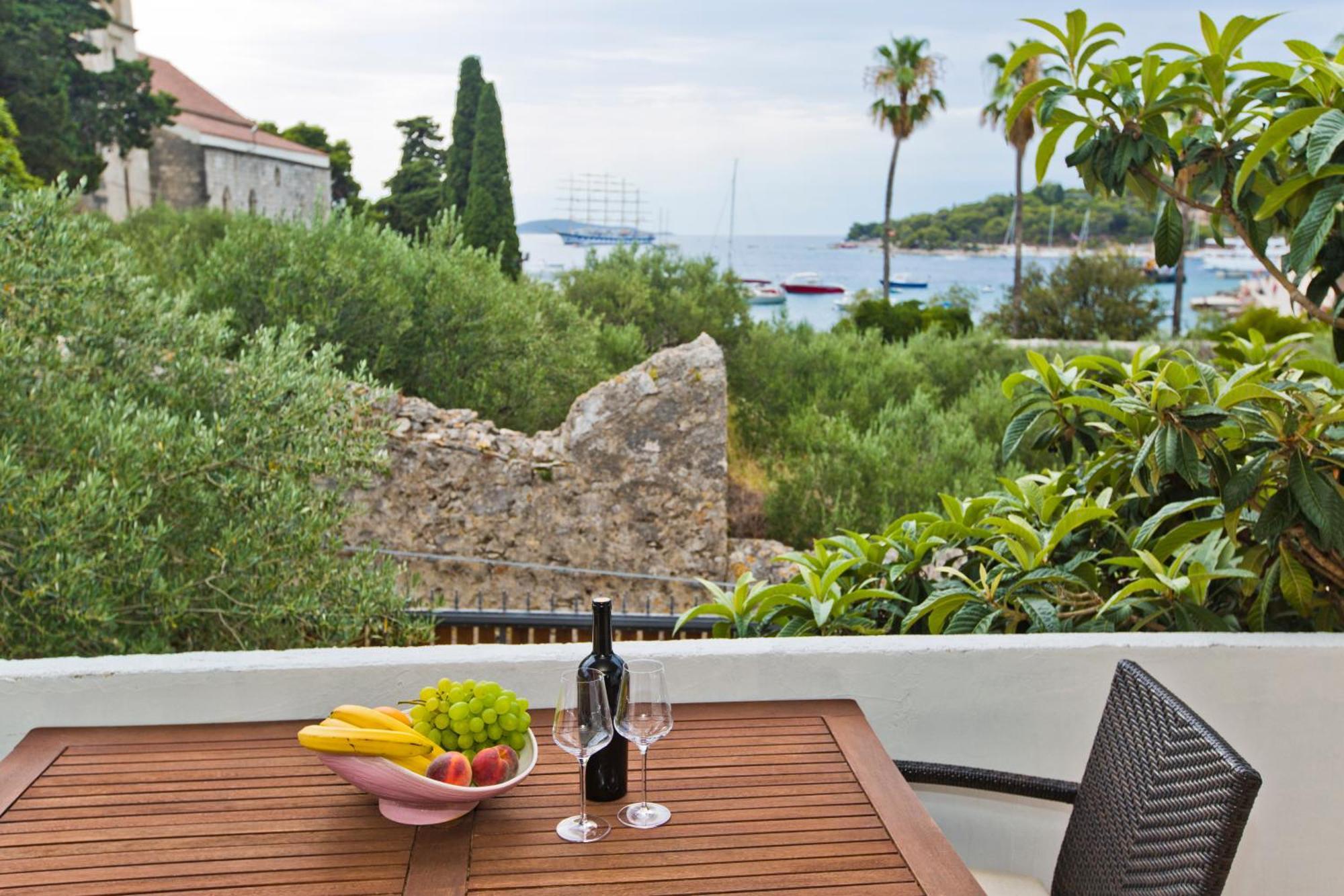 Apartments Grgo Hvar Town Exterior photo